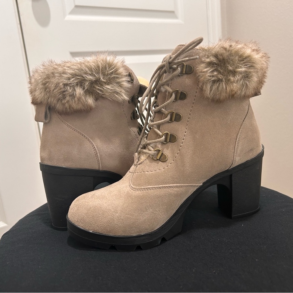 BearPaw Women's Marlowe Fur-Lined Ankle Boots